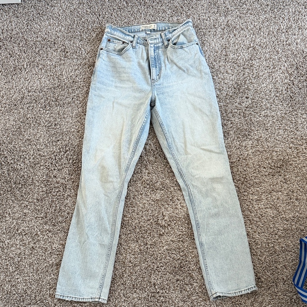 Light Blue women’s Abercrombie curve love slim straight jeans